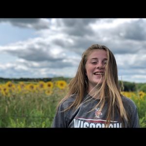 Meet your Posher, Elnora